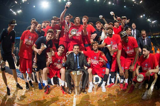 顶接球完成 顶接球完成